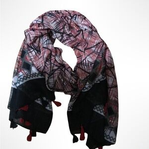 NWOT Elegant Black and Red Geometric Scarf